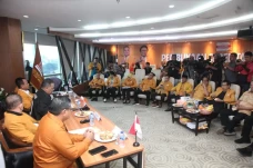 Upaya Hanura Bikin Politik...