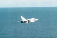Jet Tempur Su-24 Rusia...