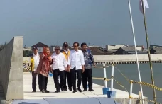 Presiden Jokowi Pantau...