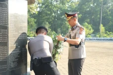 Sambut HUT ke-78 Bhayangkara,...