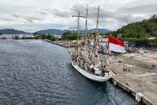 Mengulang Sejarah, KRI...