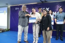Dewi Perssik dan Sunan...