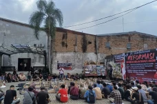 Mengenang 26 Tahun Reformasi,...