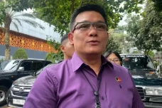 Penipuan Modus Tawarkan...