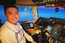 Captain Vincent Ungkap...