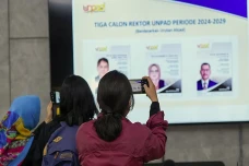 Profil 3 Calon Rektor...