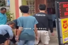 Satroni Konter HP di...
