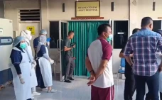 Santriwati di Lombok...