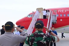 Jokowi Kunjungi Sulsel,...