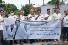 Keluarga Besar FK Unair...