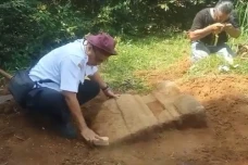 Terkubur Ratusan Tahun...