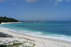 5 Pantai Terindah di...