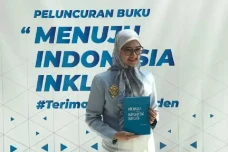 Angkie Yudistia: Kelompok...