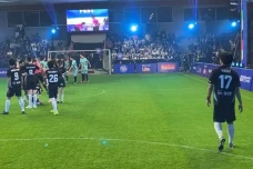 Cetak 1 Gol, Arbani...