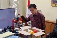 Viral! Meja Kerja Gibran...
