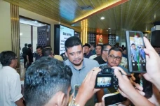 Bobby Nasution Minta...