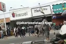 Viral 2 Pria Terlibat...
