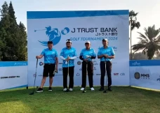 J Trust Bank Gelar Golf...
