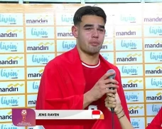 Tangis Jens Raven usai...