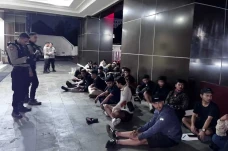 Polisi Amankan Puluhan...