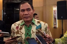 Minta Masyarakat Tak...