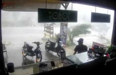 15 Menit Disapu Angin...