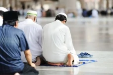 Apa Beda Bacaan Qunut...