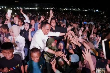 Artis Justy: Anwar Hafid...