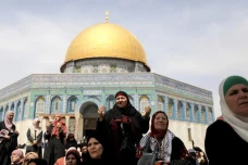 Imam Masjid Al Aqsa:...