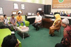 Viral Guru Diduga Aniaya...