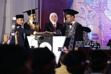 Teladan Generasi Muda,...