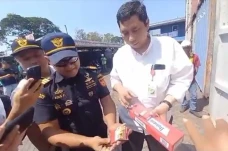 Penyelundupan 16 Kontainer...