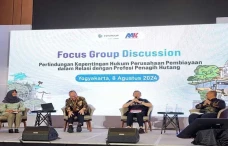 Kepala Biro Bantuan...