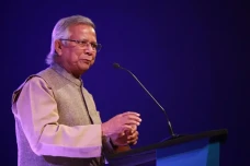 Muhammad Yunus: Bankir...