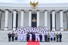 Daftar Nama dan Provinsi...