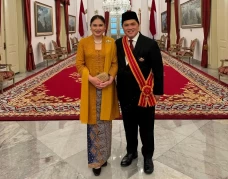 Jokowi Berikan 64 Tanda...