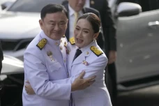 Dapat Restu Raja Thailand,...