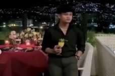Viral! Tren Pamer Gaya...