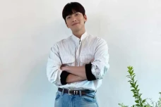 Ji Chang Wook Kunjungi...