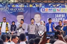 Maulana-Diza Usung Jargon...