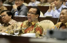 Riwayat Pendidikan Pratikno,...