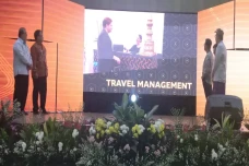 Universitas Budi Luhur...