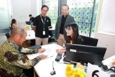 Rayakan Hari Pelanggan...