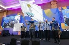 Menang Satu Putaran,...
