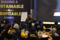 Kembangkan Bisnis UKM,...