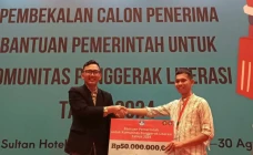 Pusat Bahasa Danai Kegiatan...
