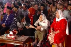 Sri Mulyani, JK, hingga...