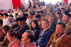 Hary Tanoesoedibjo dan...