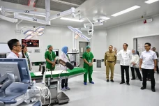 Jokowi Resmikan Gedung...