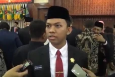 Anggota Termuda DPRD...